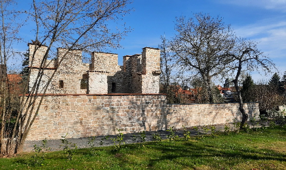 2025Zinsturm1