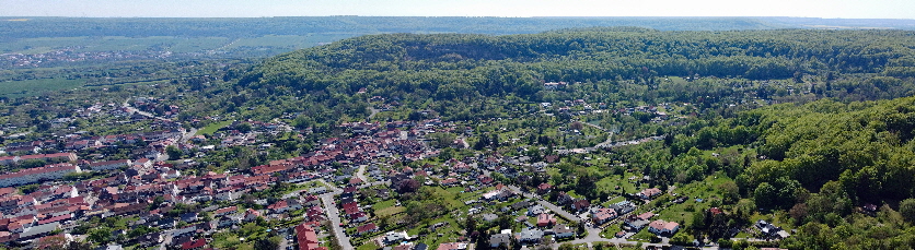 Bleicherode, eingebetet in den Bleicher�der Bergen
