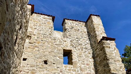 Aufwendig restaurierter Zinsturm